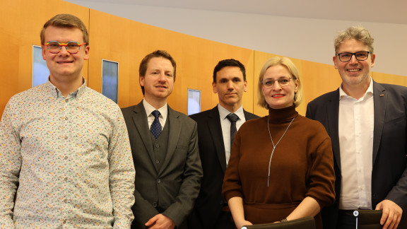 Gruppenbild Experten und Vorsitzende EKJ