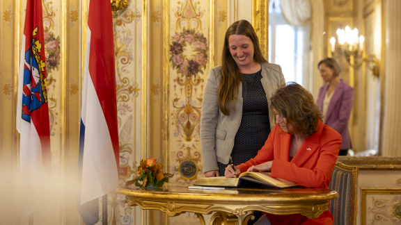Botschafterin der Niederlande