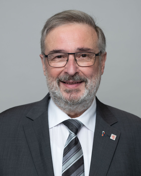 Porträtfoto von Joachim Veyhelmann