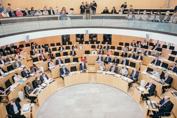 Wie Viele Sitze Hat Der Hessische Landtag hessischer-landtag.de