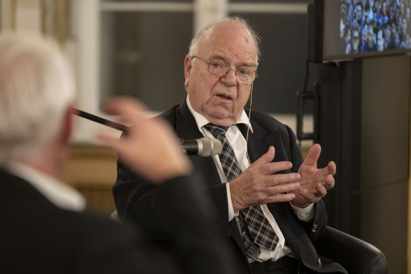 Zeitzeugengespräch zum Mauerfall mit Prof. Dr. Richard Schröder 