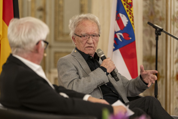Zeitzeugengespräch zum Mauerfall mit Prof. Dr. Horst Teltschik