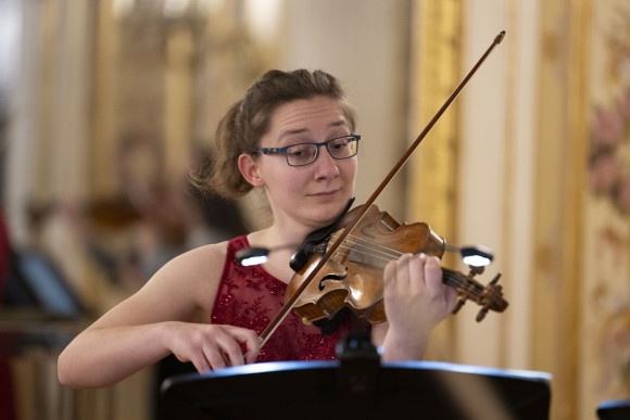 Violine Spielende