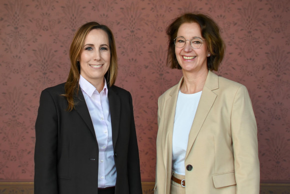 Landtagspräsidentin und die Frauen- und Gleichstellungsbeauftragte Landtagspräsidentin und die Frauen- und Gleichstellungsbeauftragte