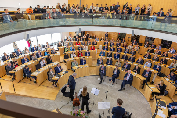 Blick in den Plenarsaal