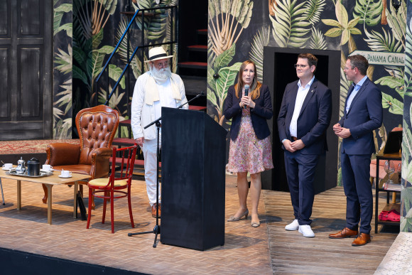 Burgfestspiele Bad Vilbel 2025 Eröffnungsrede Wallmann Burgfestspiele Bad Vilbel 2025 Eröffnungsrede Wallmann