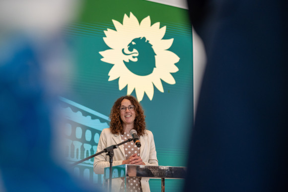 Angela Dorn am Rednerpult