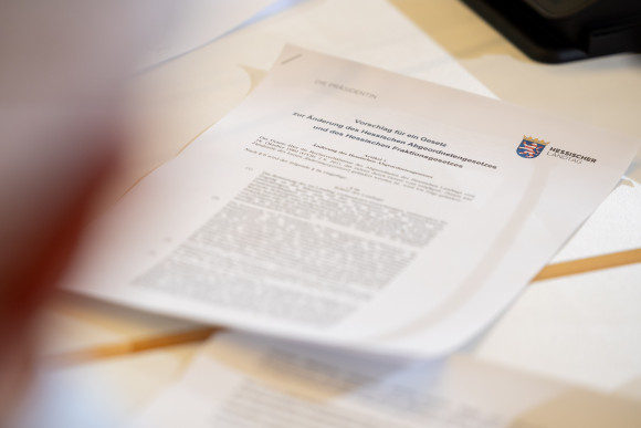 Schutz und Stärkung des Parlaments Gesetzesvorschlag