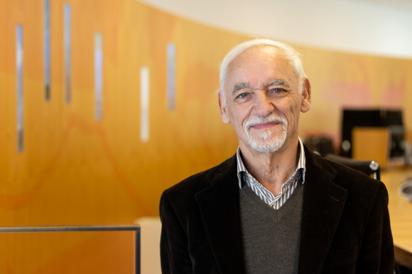 Prof. Dr. Benno Hafeneger