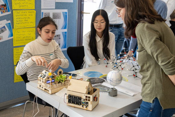 MINT Messe 2025 Häuschen