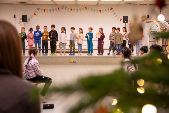 Nikolaus Grundschule Schelmengraben Musikauftritt
