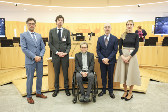 Anzuhörende Experten Gruppenbild