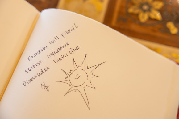 Besuch Oleksandra Matviichuk Gästebucheintrag