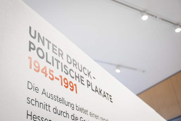 Unter Druck Politische Plakate