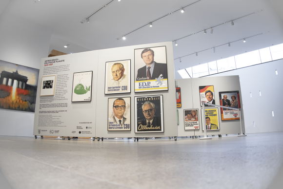 Unter Druck Politische Plakate