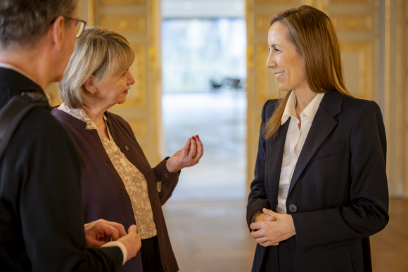 Astrid Wallmann im Gespräch Rosemarie Kloos-Rau 