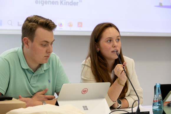 Anhörung Jugendliche in der Enquetekommission Jugendbeteiligung