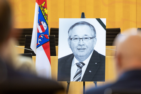 Trauerakt Norbert Kartmann Staffelei