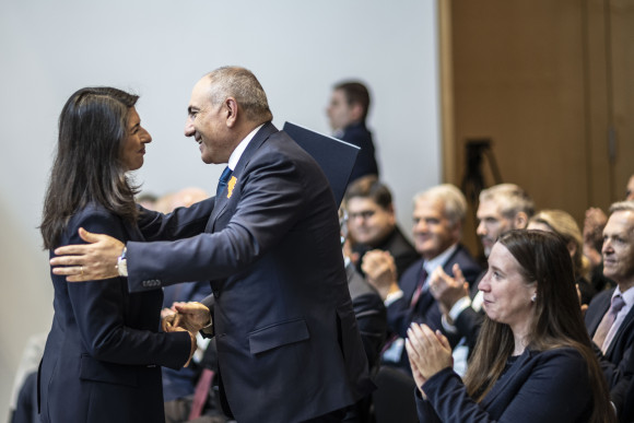 Hessischer Friedenspreis für armenischen Premierminister