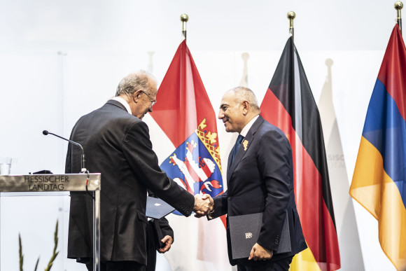 Hessischer Friedenspreis für armenischen Premierminister
