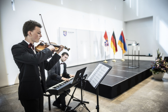 Hessischer Friedenspreis für armenischen Premierminister