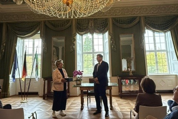 Besuch Ehemalige in Fulda Stadtschloss