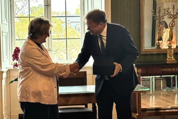 Besuch Ehemalige in Fulda Stadtschloss