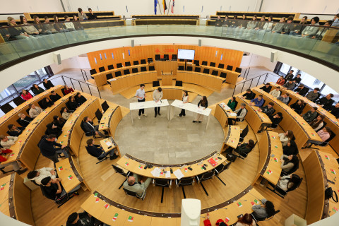 Blick in den Plenarsaal