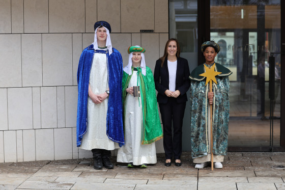 Sternsinger vor Plenargebäude