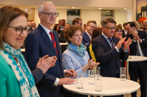 Gäste klatschen Beifall