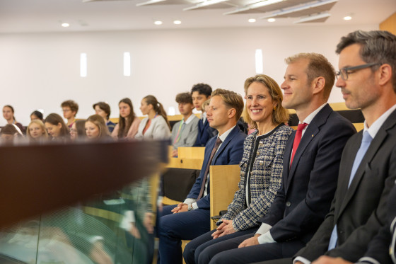 Diplomaten Kanada Tribüne
