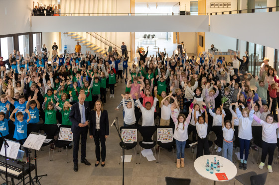 Musikalische Grundschule Foto mit allen