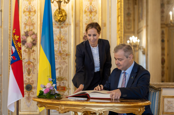 Verabschiedung Generalkonsul Vadym Kostiuk Gästebucheintrag