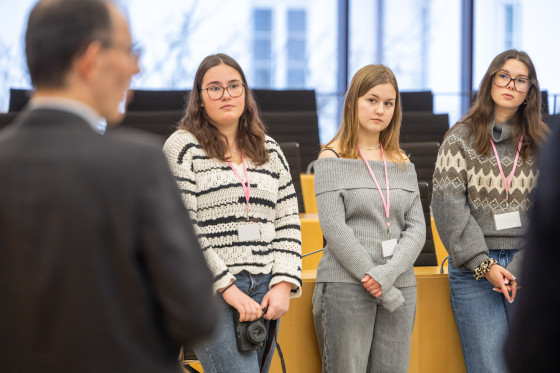 Seminar 80 Jahre Hessen Schülerinnen