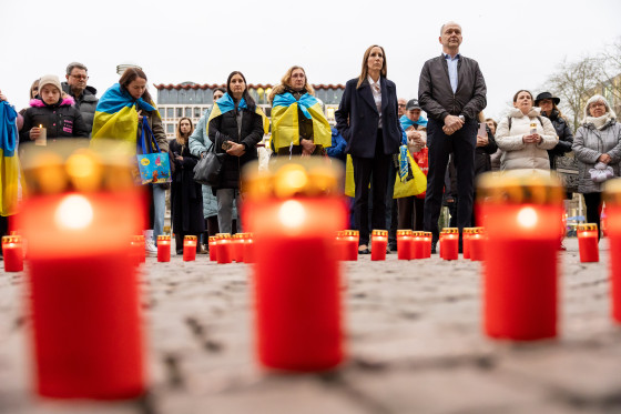 Vier Jahre Krieg gegen die Ukraine Solidaritätskundgebung Wallmann Gedenken