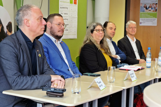 Landtagsabgeordnete in der Berufs- und Fachschule Hünfeld