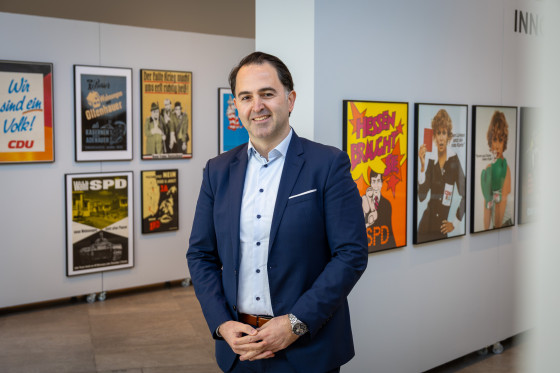 Unter Druck - Politische Plakate Karagöz