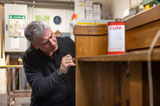 Historisches Rednerpult Aufbereitung