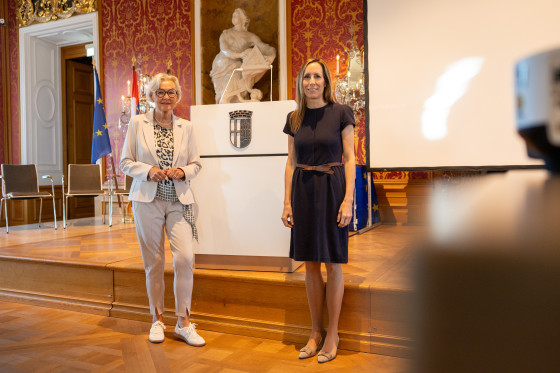 Landtagspräsidentin Astrid Wallmann und die Stadtverordnetenvorsteherin von Fulda Margarete Hartmann 