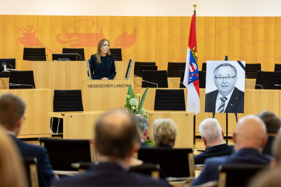 Trauerakt für Norbert Kartmann im Landtag