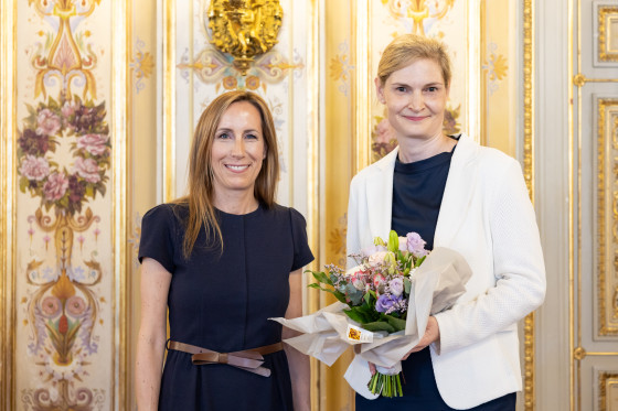 Landtagspräsidentin Astrid Wallmann und Annell Zubrod Direktorin beim Hessischen Landtag