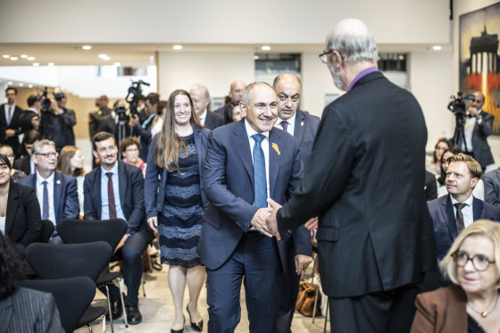 Hessischer Friedenspreis für armenischen Premierminister