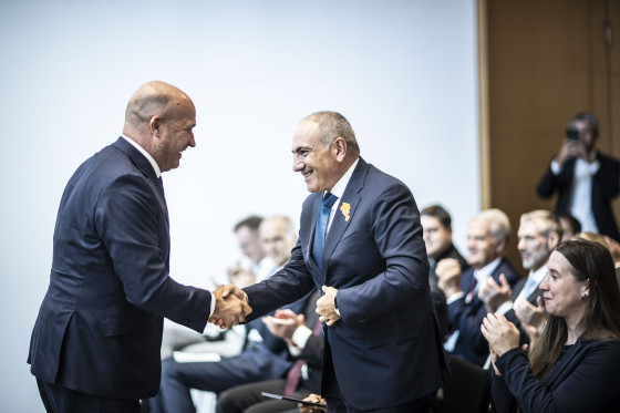 Hessischer Friedenspreis für armenischen Premierminister