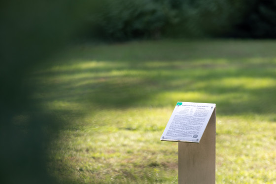 Infostele für Kriegsgefallene