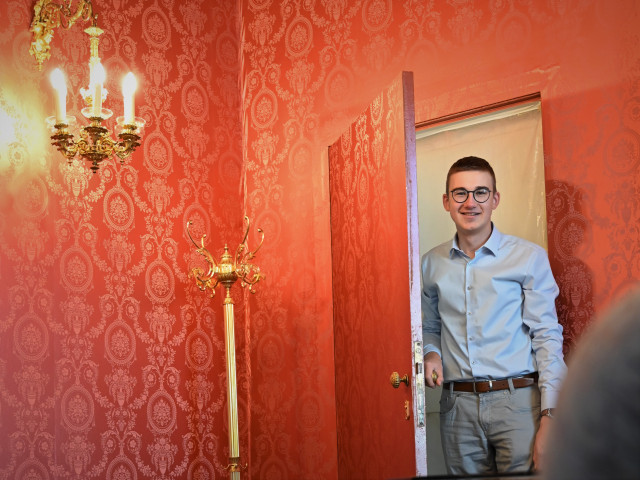 FSJ-ler Marius im historischen Stadtschloss